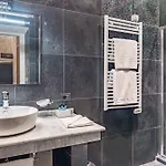 Via Veneto 3* Rome