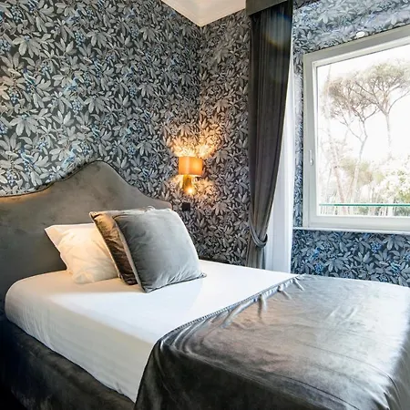 בית הארחה Via Veneto 4*